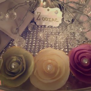 18 piece assorted stud earrings- display included